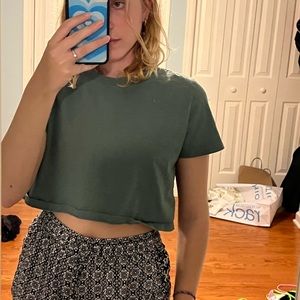 green crop tee
